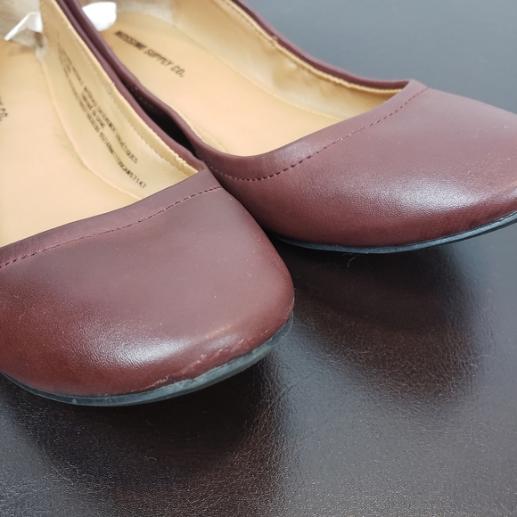 2/$20 Burgundy Red Mossimo Flats - Picture 8 of 8